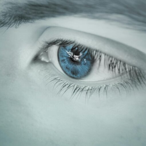 blue eyed pupil wallpaper