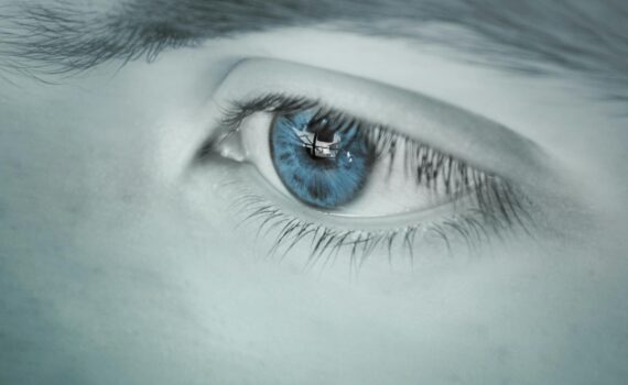 blue eyed pupil wallpaper